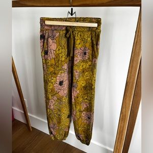 Anthropologie jogger floral size S
